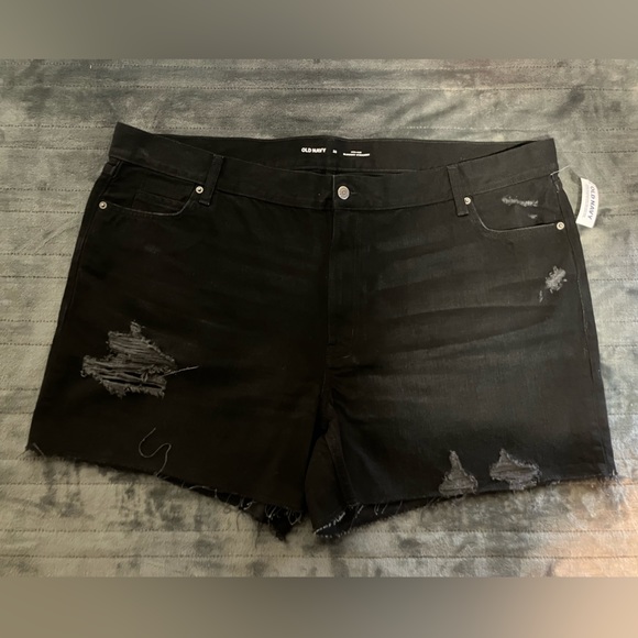 Old Navy Pants - NWT Old Navy black ripped denim jean shorts high rise slouchy straight